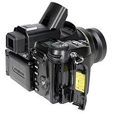 Nikon Coolpix 8800: CompactFlash-Slot, auch fr Microdrives